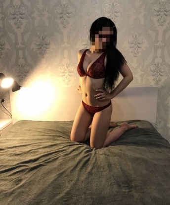 Регинка, 23 года, 1 размер груди